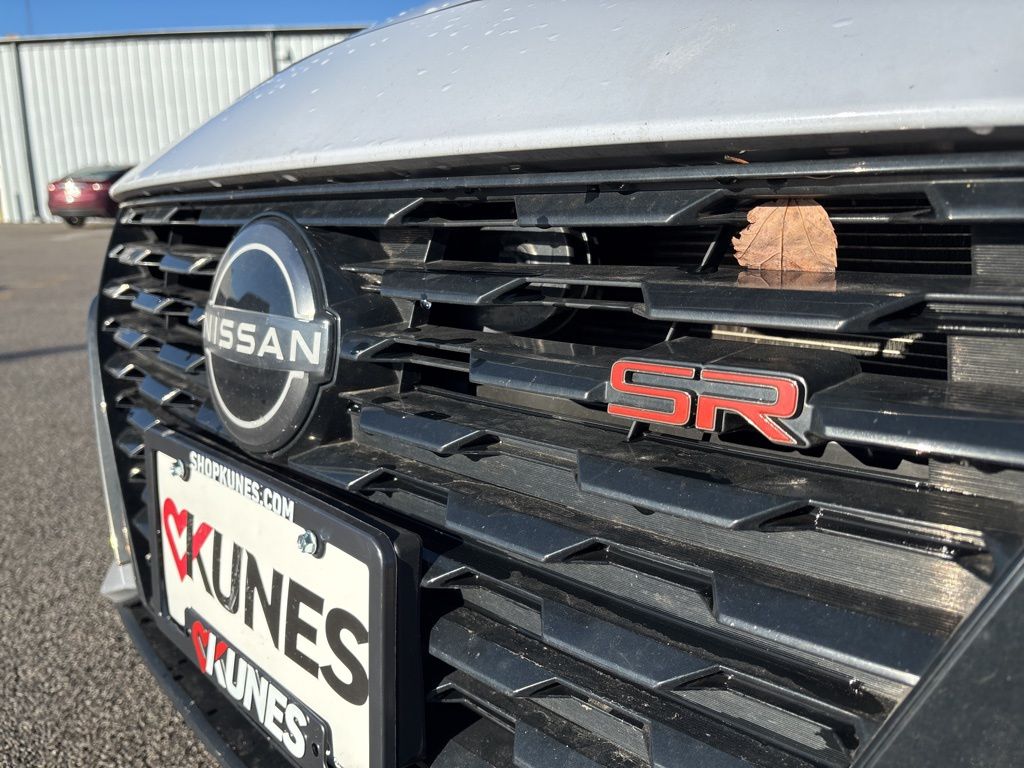 2024 Nissan Altima 2.5 SR photo 3