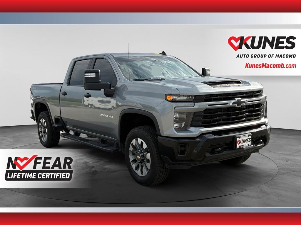Used 2025 Chevrolet Silverado 2500 HD Custom Truck Crew Cab