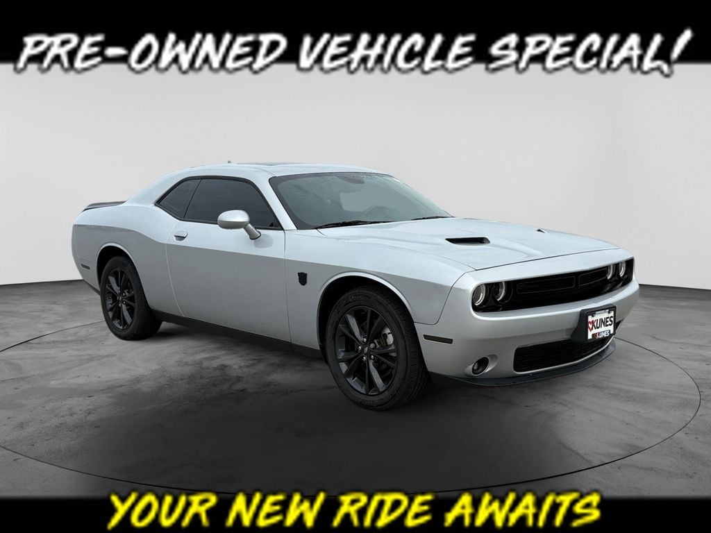 Used 2023 Dodge Challenger SXT Coupe