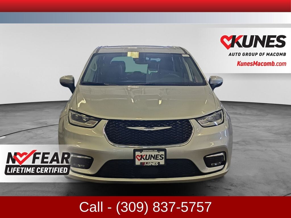 Used 2023 Chrysler Pacifica Touring L Van Passenger Van