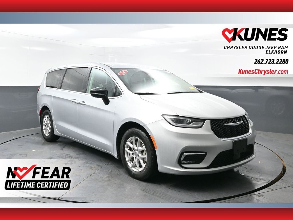 Used 2024 Chrysler Pacifica Touring L Van Passenger Van