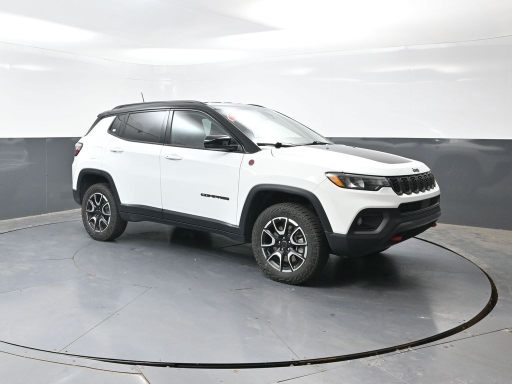 Used 2025 Jeep Compass Trailhawk SUV