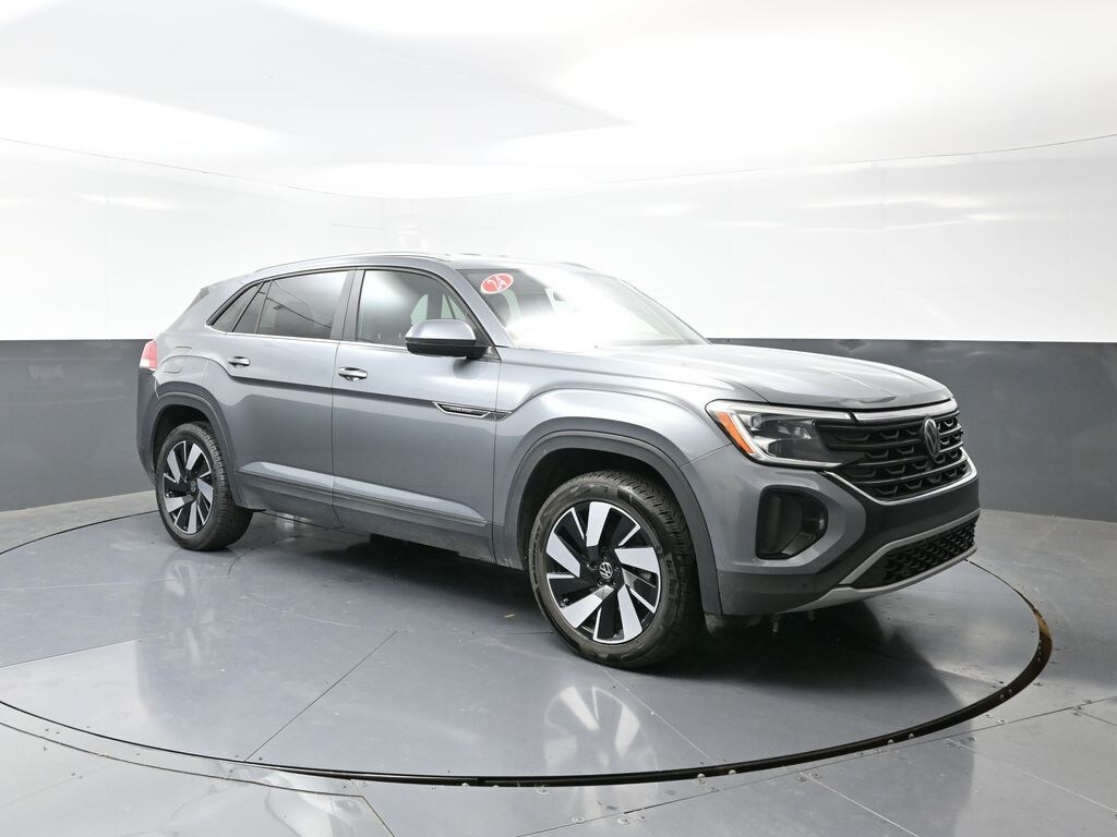 Used 2024 Volkswagen Atlas Cross Sport 2.0T SE w/Technology SUV