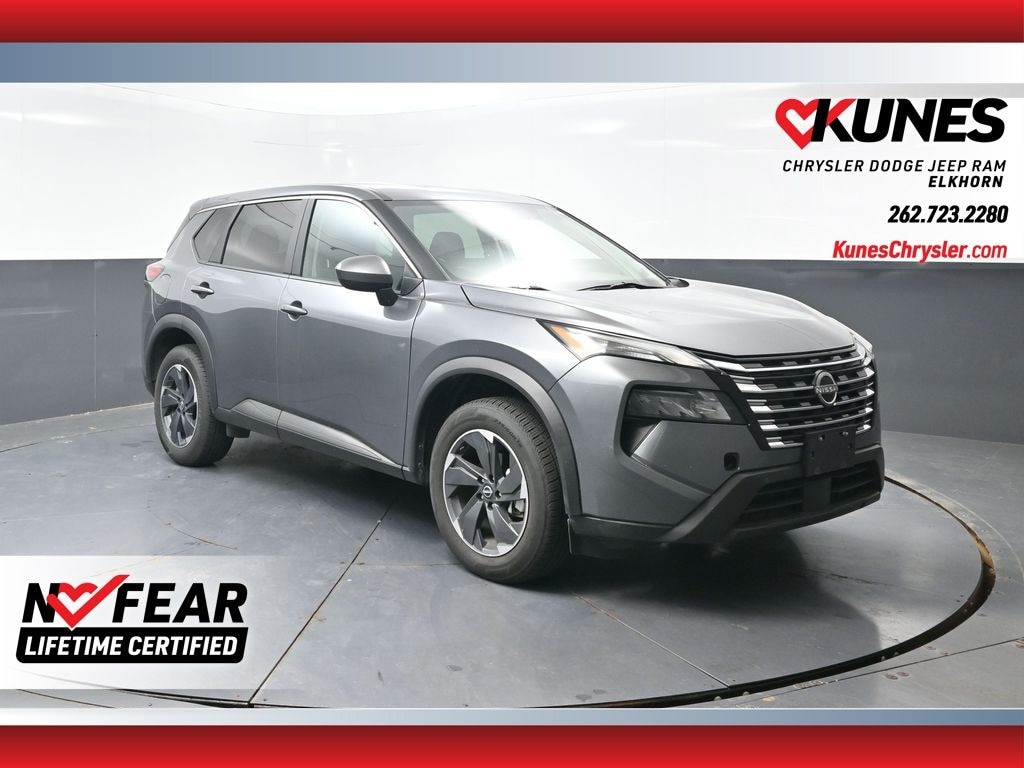 Used 2024 Nissan Rogue SV SUV