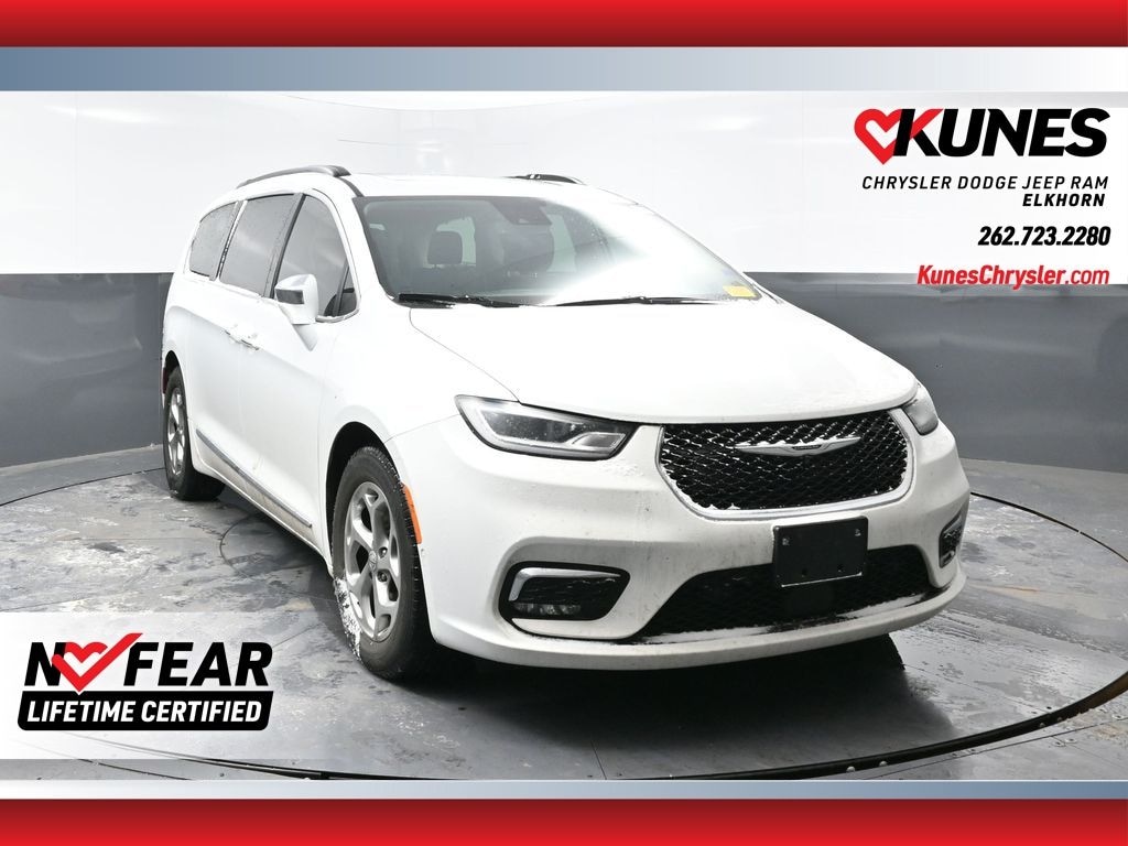 Used 2022 Chrysler Pacifica Limited Van Passenger Van