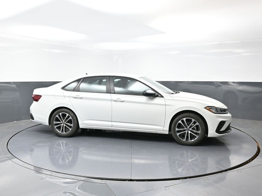 Used 2025 Volkswagen Jetta 1.5T Sport Sedan