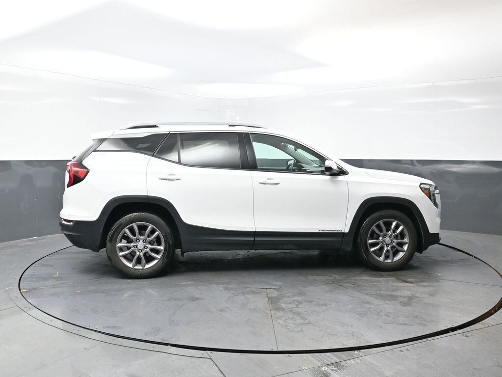 Used 2024 GMC Terrain SLT SUV