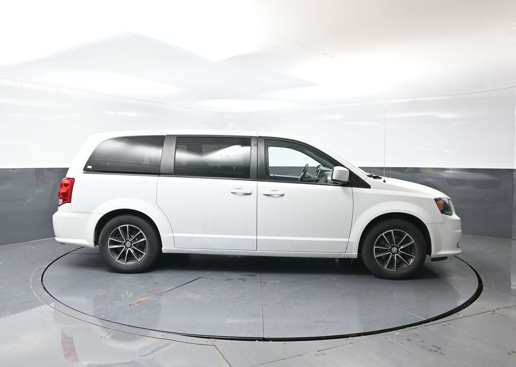 Used 2018 Dodge Grand Caravan SE Van Passenger Van