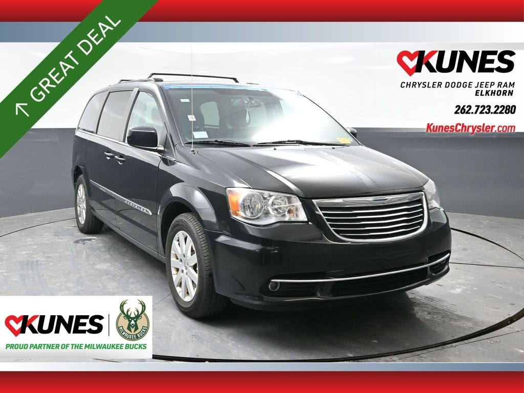 Used 2016 Chrysler Town & Country Touring Van LWB Passenger Van