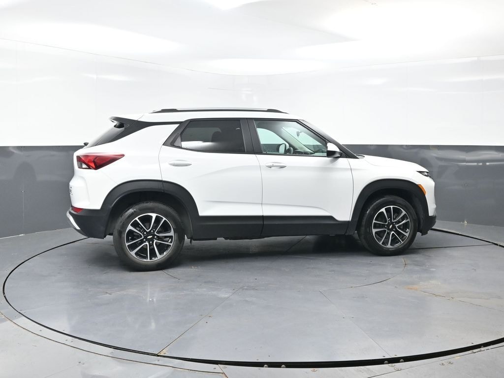 Used 2025 Chevrolet Trailblazer LT SUV