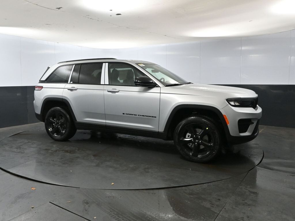 New 2025 Jeep Grand Cherokee Altitude X Sport Utility