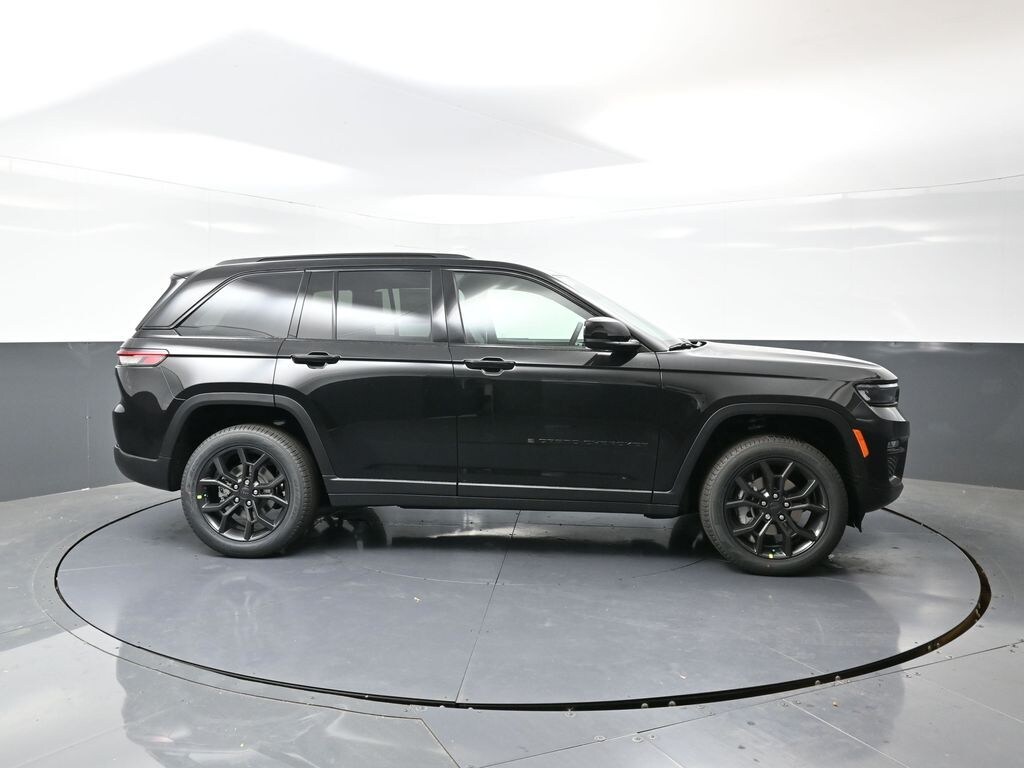 New 2025 Jeep Grand Cherokee Limited Sport Utility