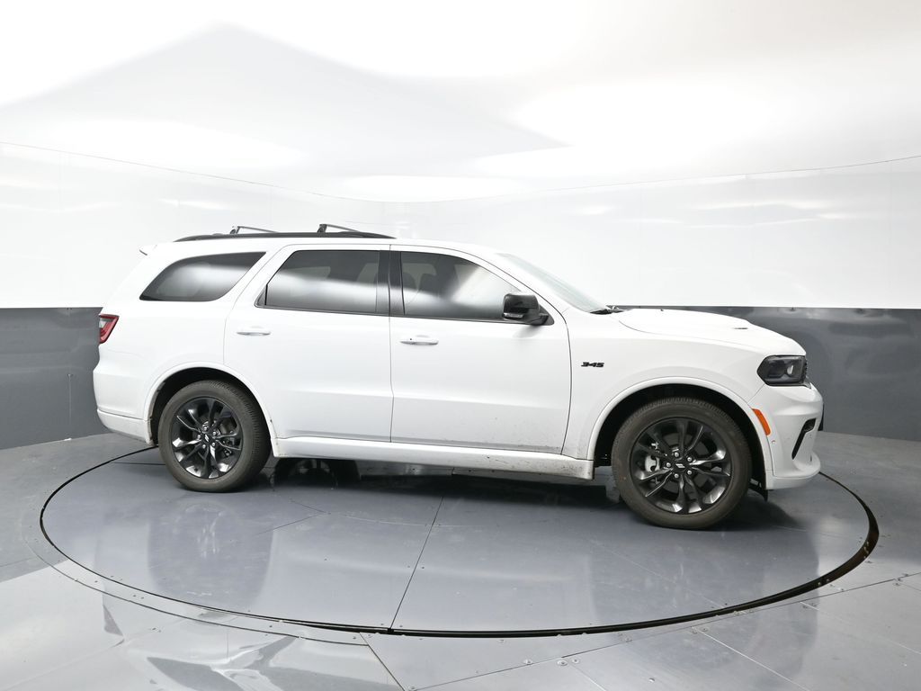2025 Dodge Durango R/T Plus photo 2