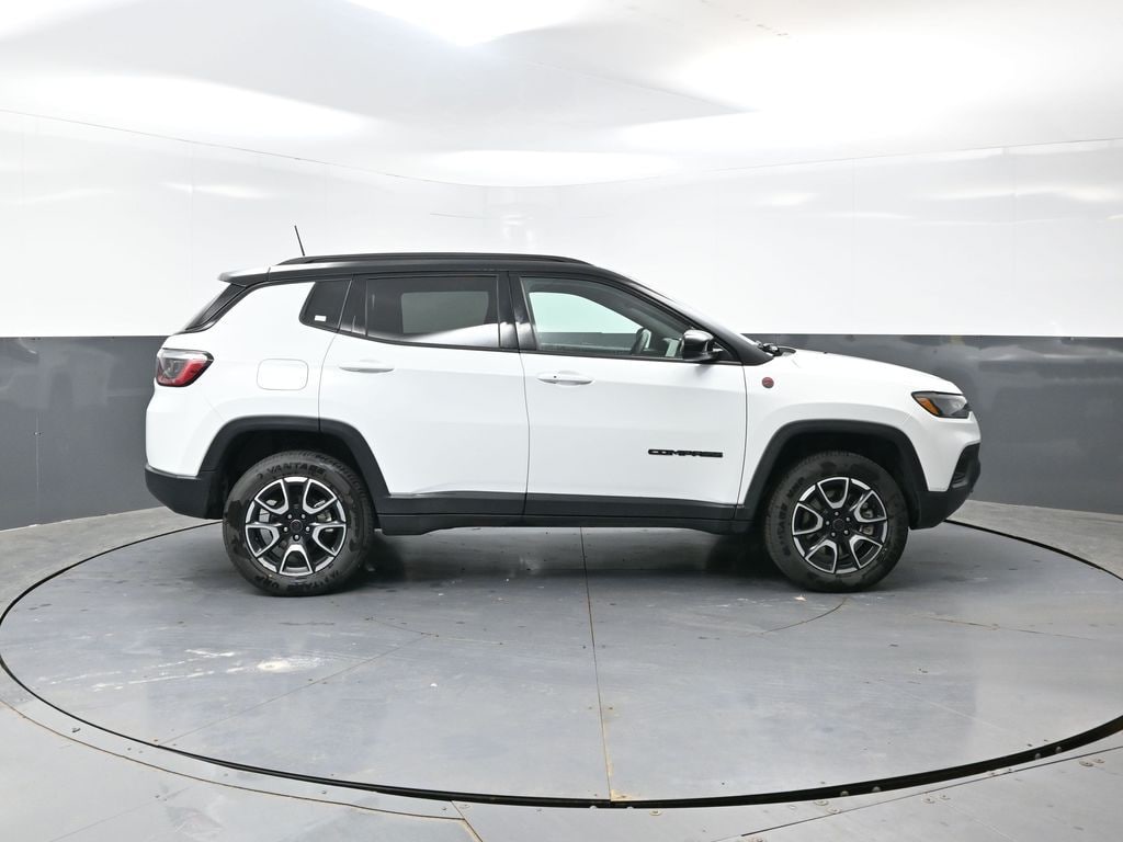Used 2025 Jeep Compass Trailhawk SUV