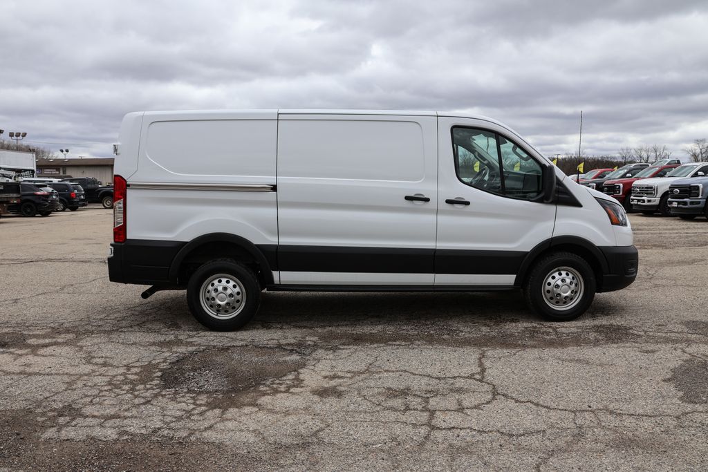 2022 Ford Transit photo 2