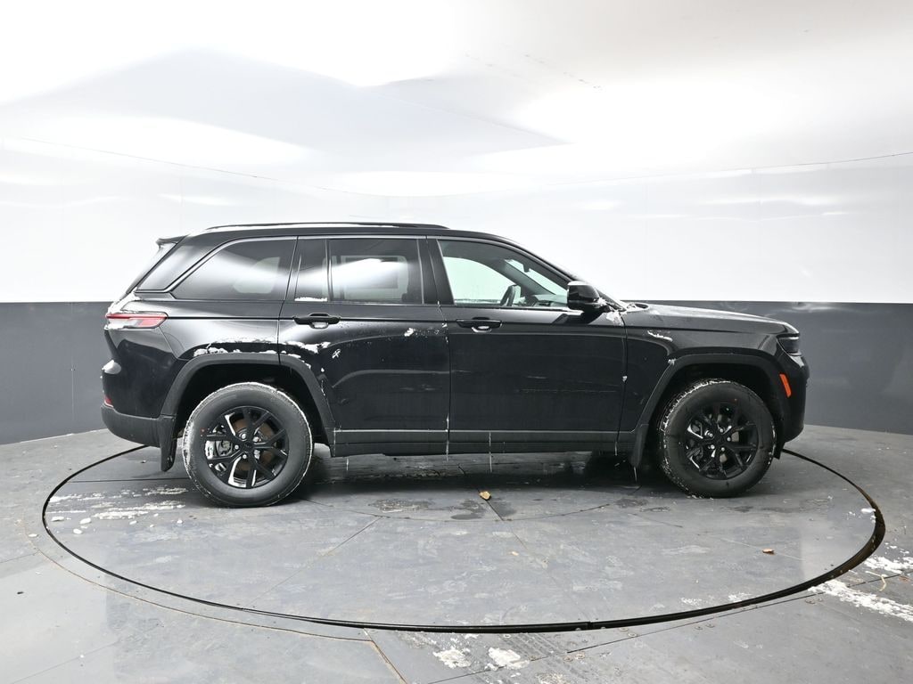 New 2026 Jeep Grand Cherokee Altitude Sport Utility