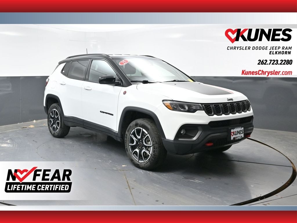 Used 2025 Jeep Compass Trailhawk SUV