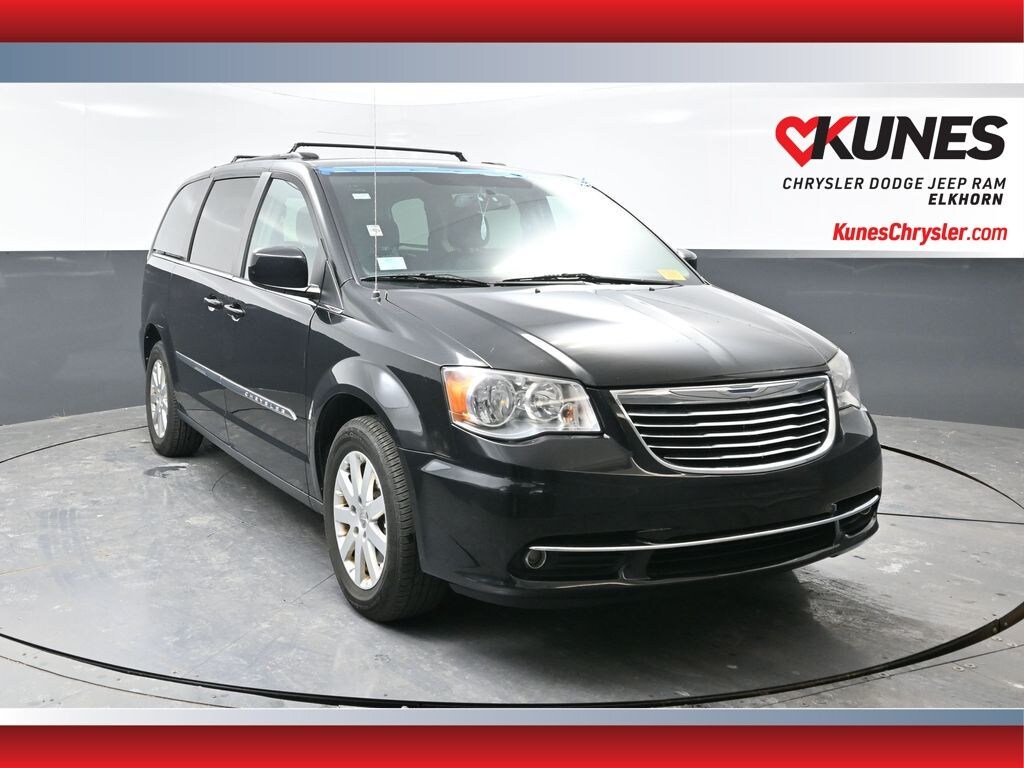 Used 2016 Chrysler Town & Country Touring Van LWB Passenger Van