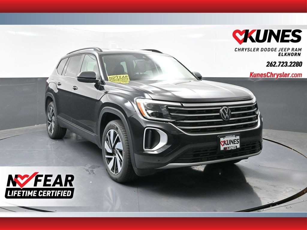 Used 2024 Volkswagen Atlas 2.0T SE w/Technology SUV