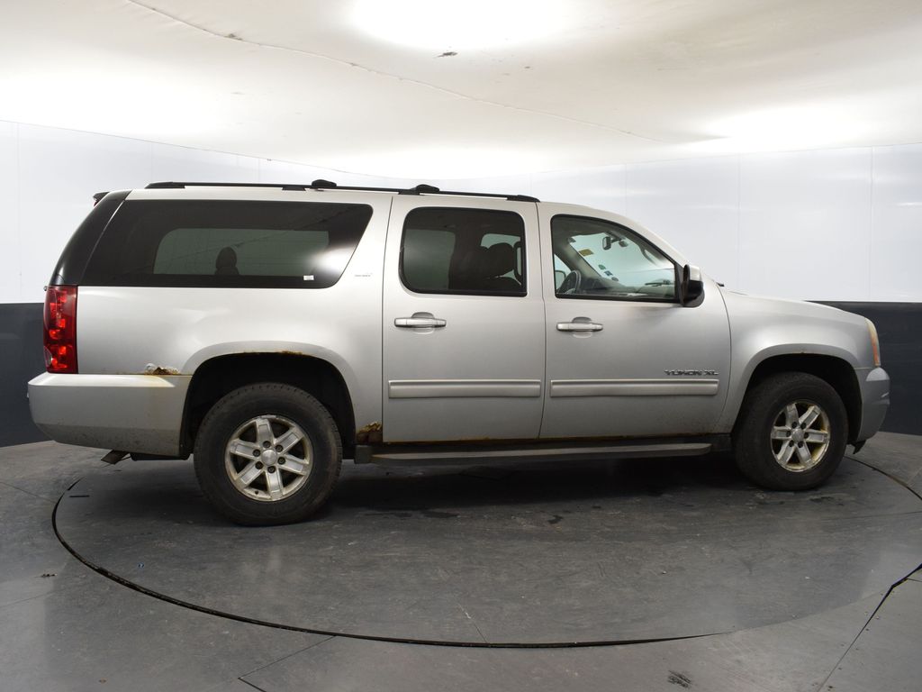 Used 2010 GMC Yukon XL SLT1 with VIN 1GKUKKE31AR240959 for sale in Elkhorn, WI