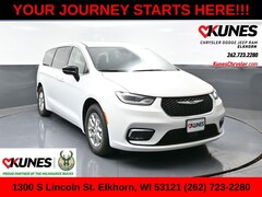 2026 Chrysler Pacifica Select Passenger Van