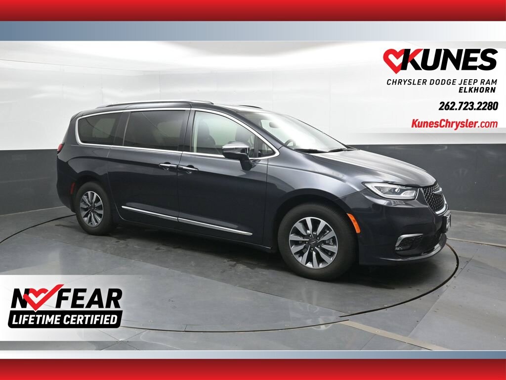 Used 2021 Chrysler Pacifica Hybrid Limited Van Passenger Van