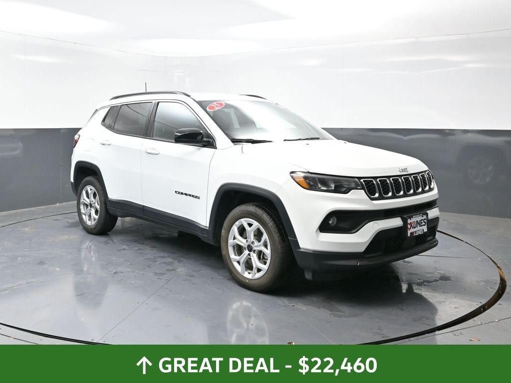 Used 2025 Jeep Compass Latitude SUV