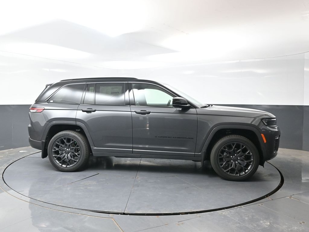 New 2026 Jeep Grand Cherokee Summit Sport Utility