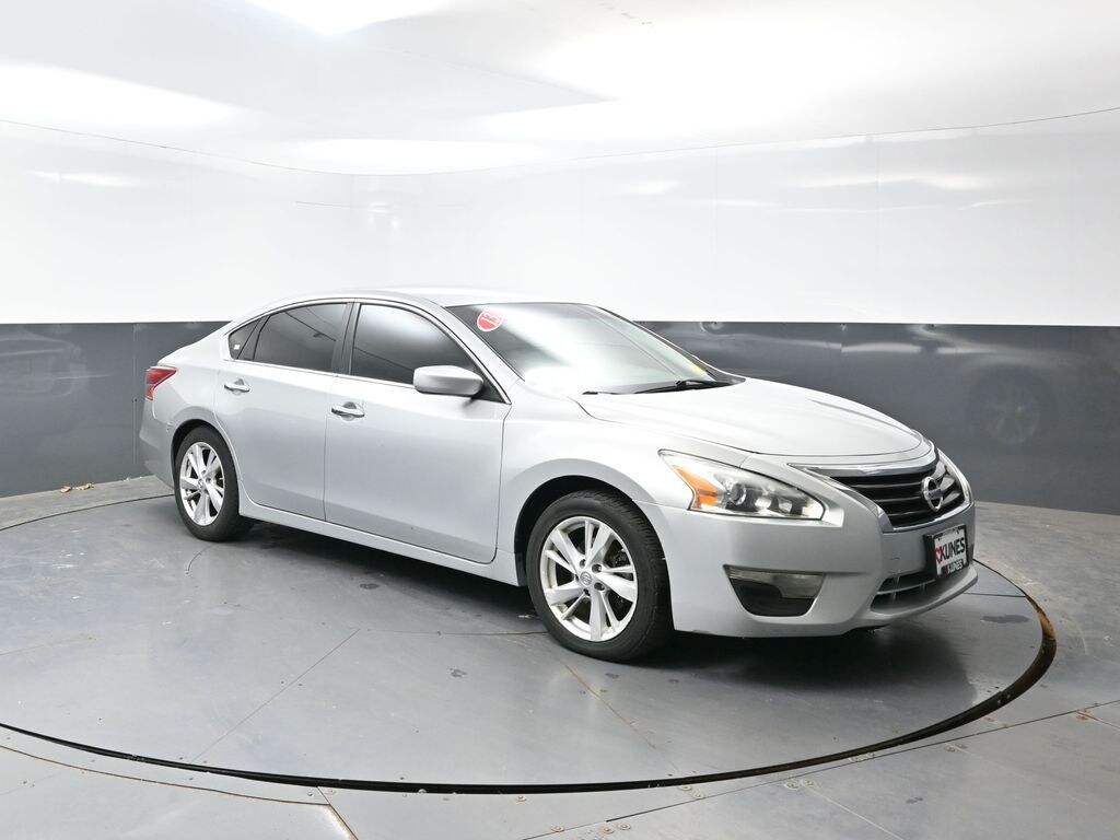 Used 2013 Nissan Altima 2.5 SV Sedan