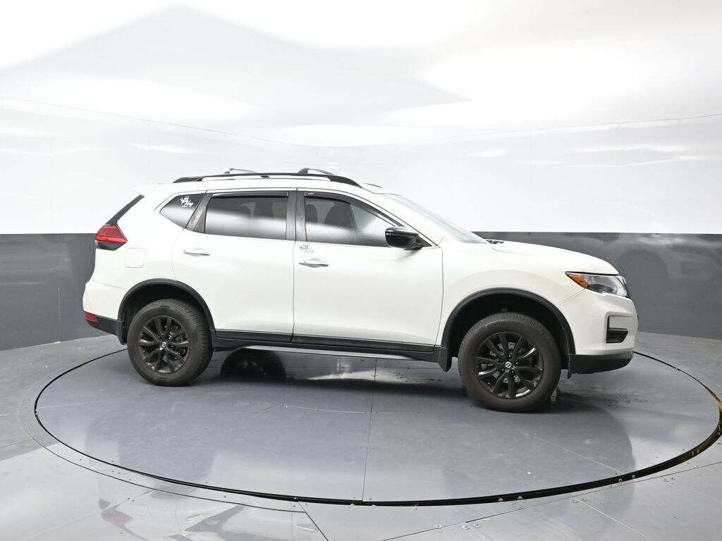 Used 2017 Nissan Rogue SV SUV