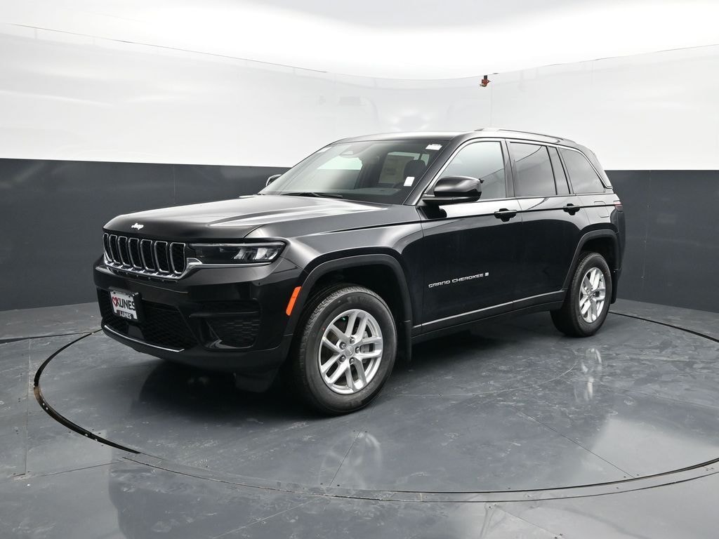 New 2026 Jeep Grand Cherokee Laredo X Sport Utility