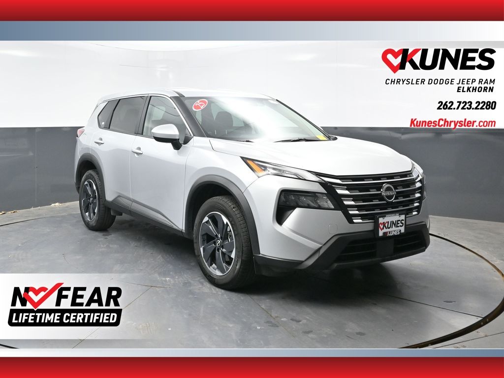 2025 Nissan Rogue SV AWD's photo