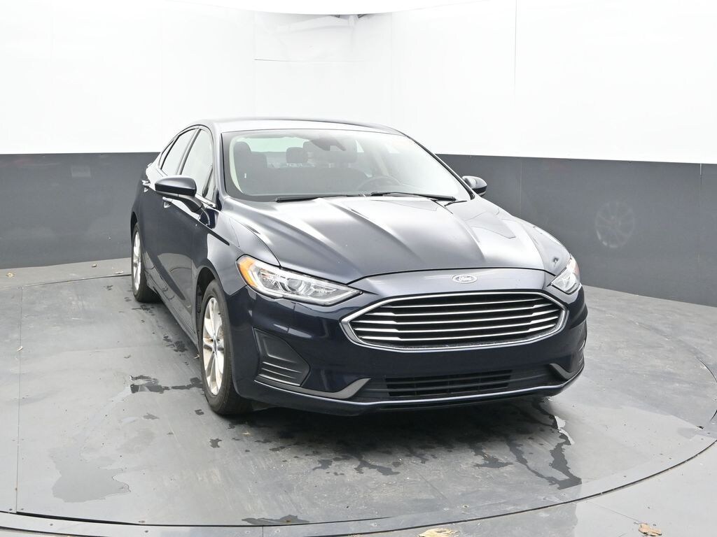 Used 2020 Ford Fusion SE Sedan