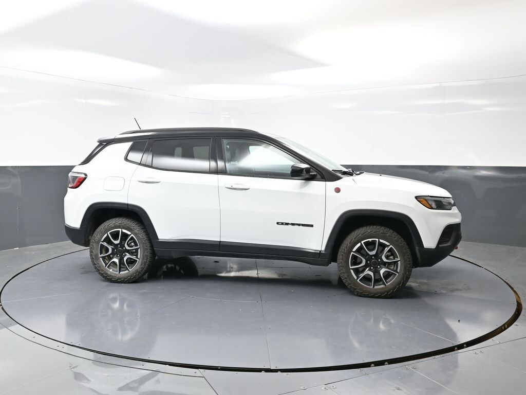Used 2025 Jeep Compass Trailhawk SUV