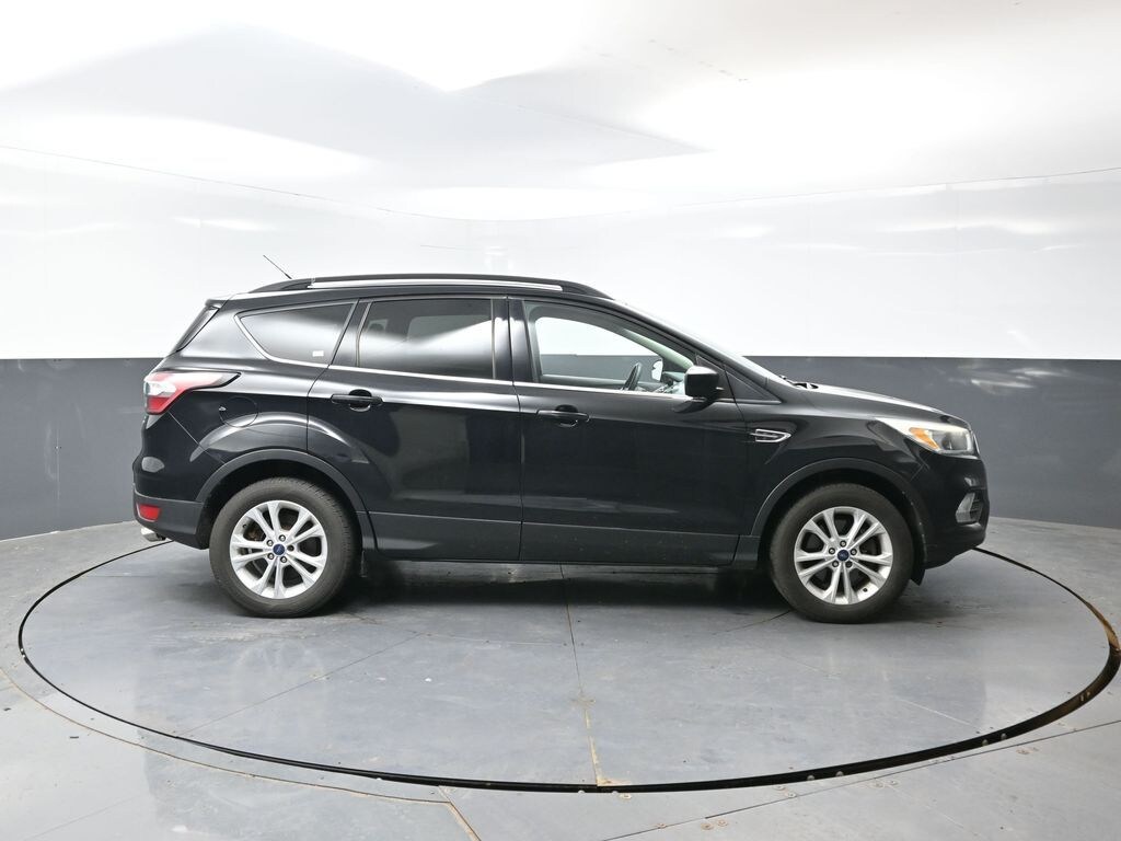 Used 2017 Ford Escape SE SUV