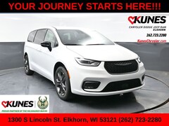 2026 Chrysler Pacifica Select Passenger Van