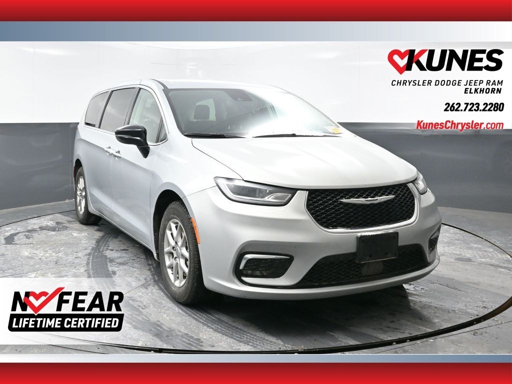 Used 2024 Chrysler Pacifica Touring L Van Passenger Van
