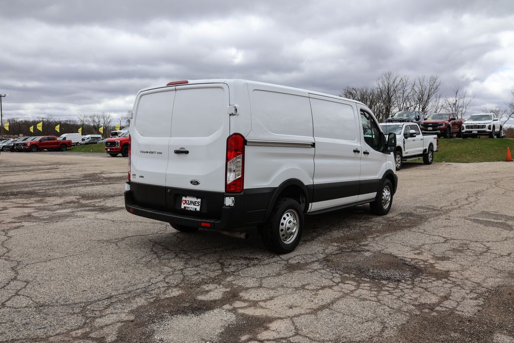 2022 Ford Transit photo 3
