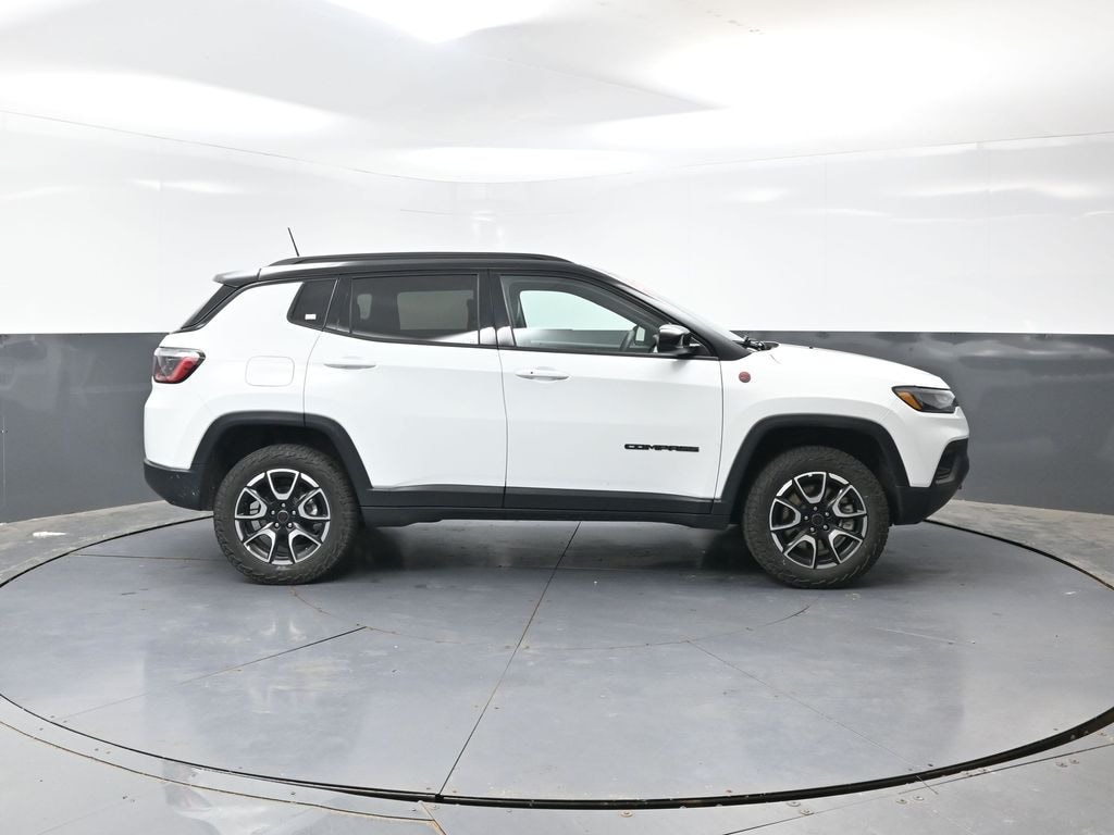 Used 2025 Jeep Compass Trailhawk SUV