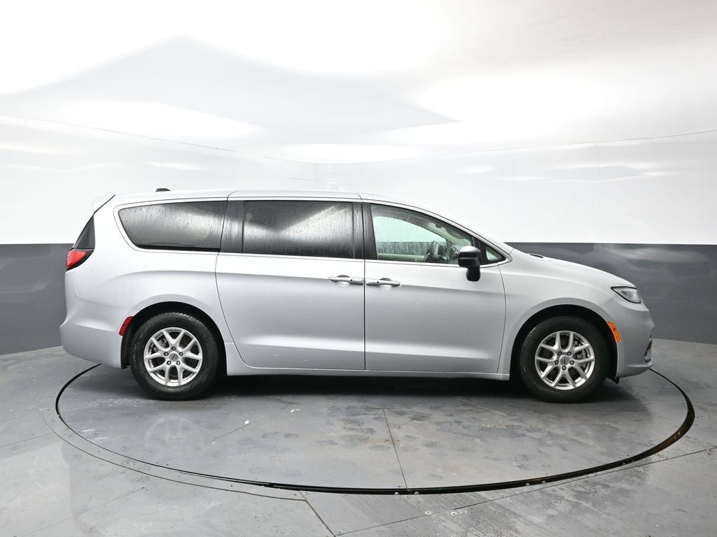 Used 2024 Chrysler Pacifica Touring L Van Passenger Van