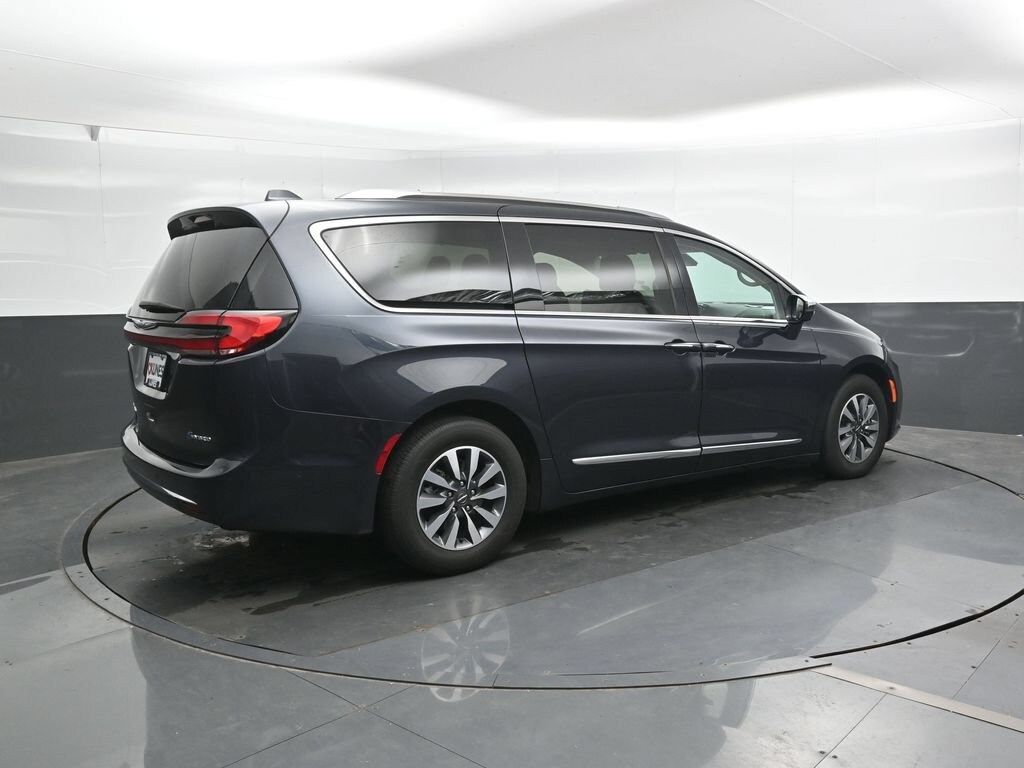 Used 2021 Chrysler Pacifica Hybrid Limited Van Passenger Van