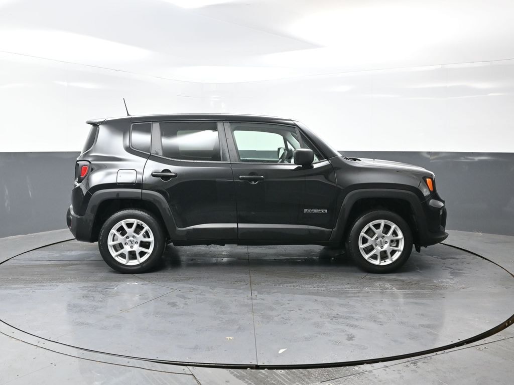 Used 2023 Jeep Renegade Latitude SUV