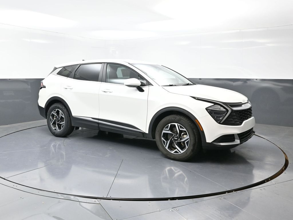 Used 2024 Kia Sportage LX SUV