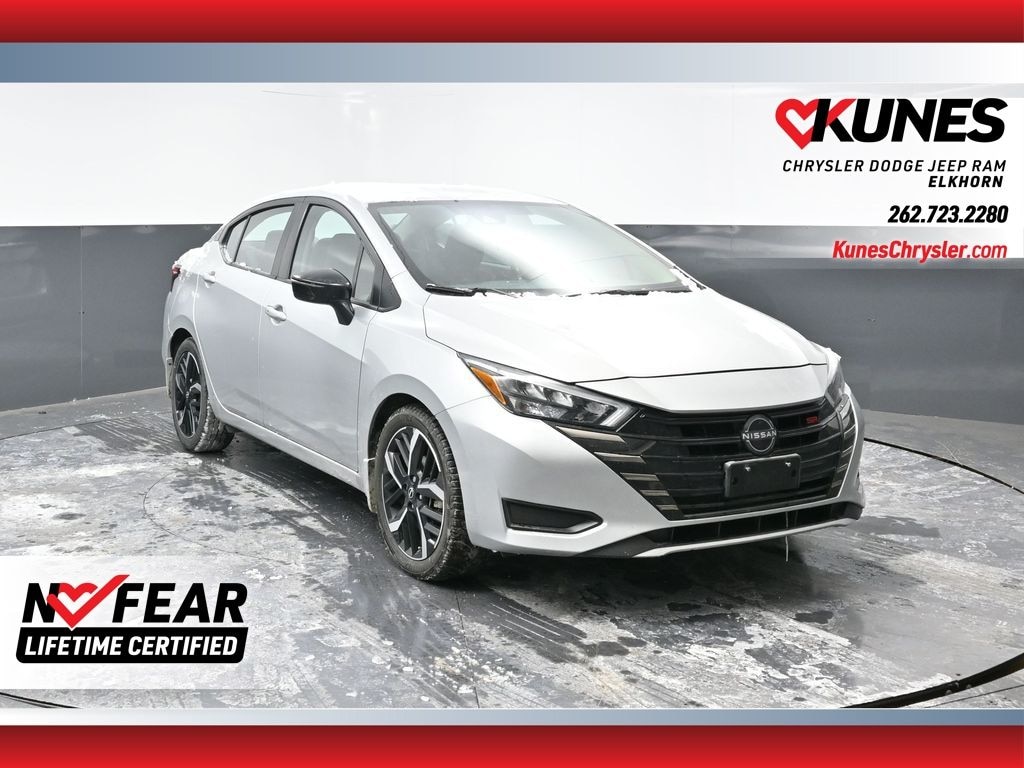 Used 2023 Nissan Versa 1.6 SR Sedan