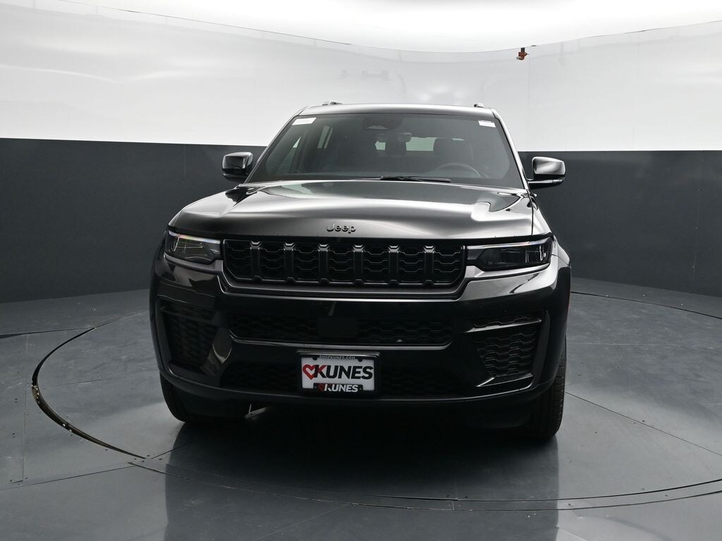 New 2026 Jeep Grand Cherokee L Laredo Sport Utility