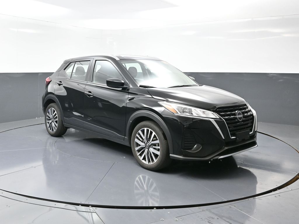 2024 Nissan Kicks SV photo 3