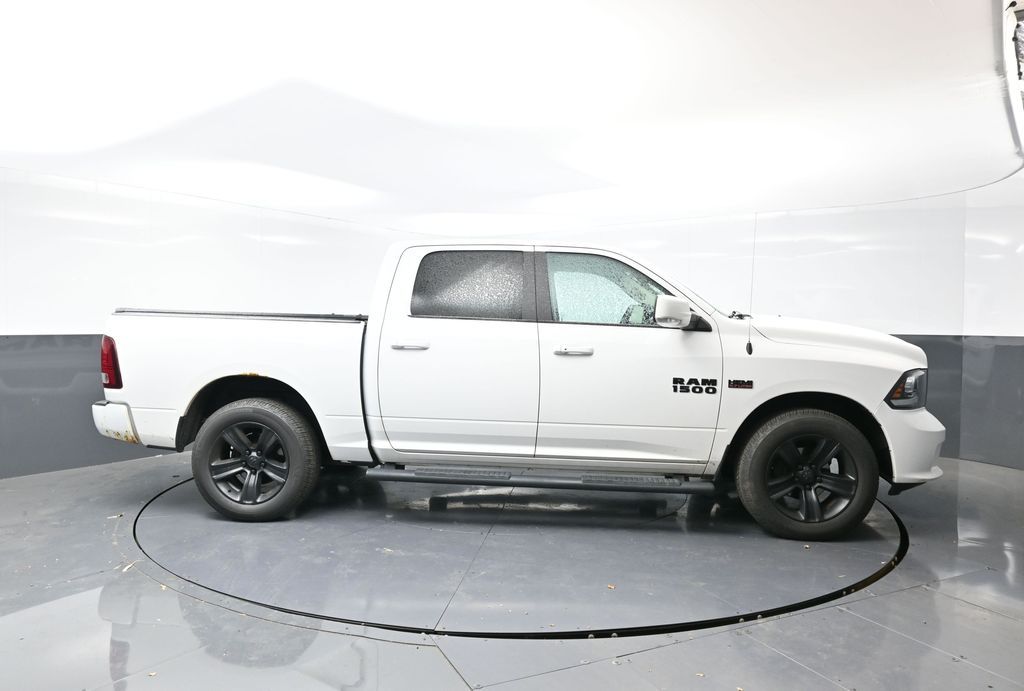 2018 Ram 1500 Sport photo 2