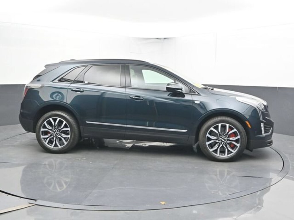 Used 2024 CADILLAC XT5 Sport SUV