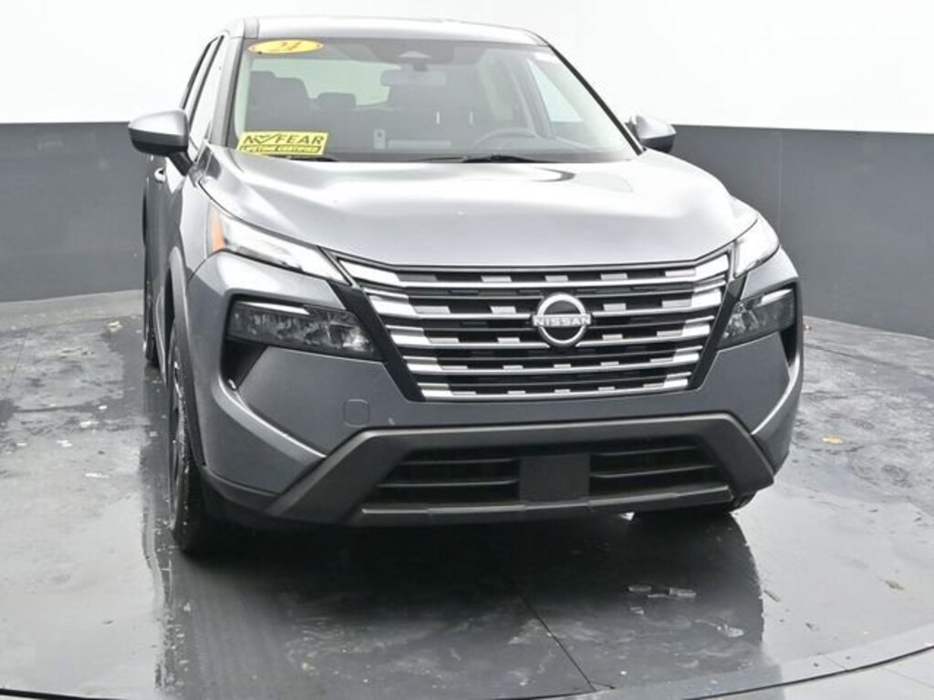 Used 2024 Nissan Rogue SV