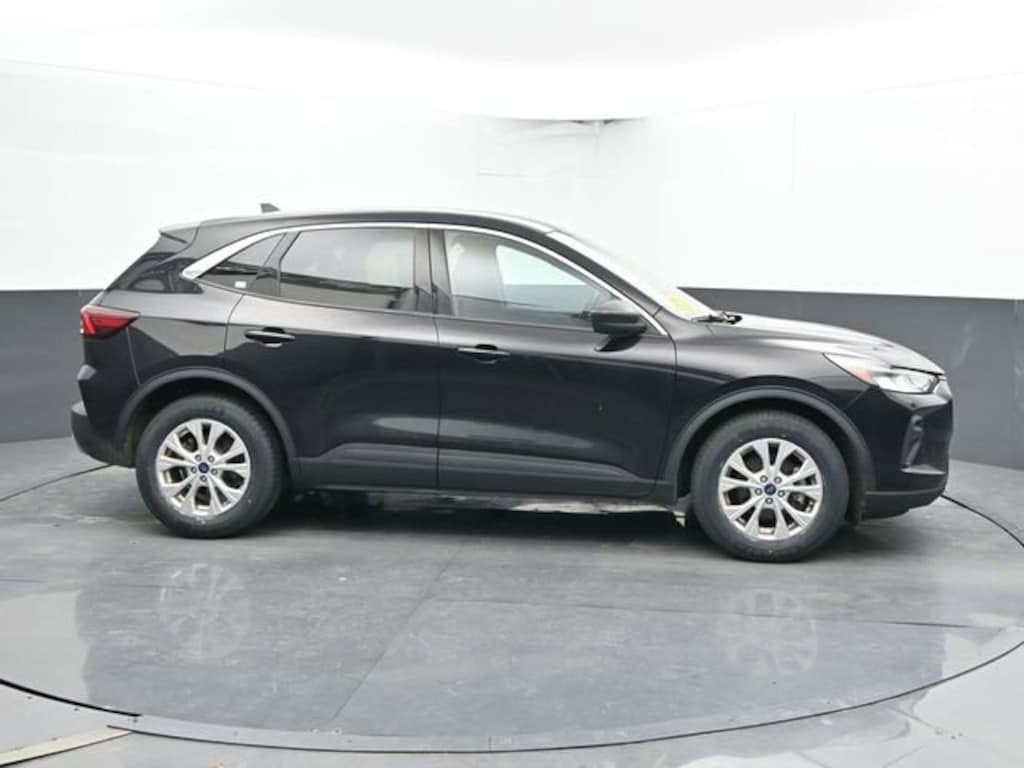 Used 2024 Ford Escape Active